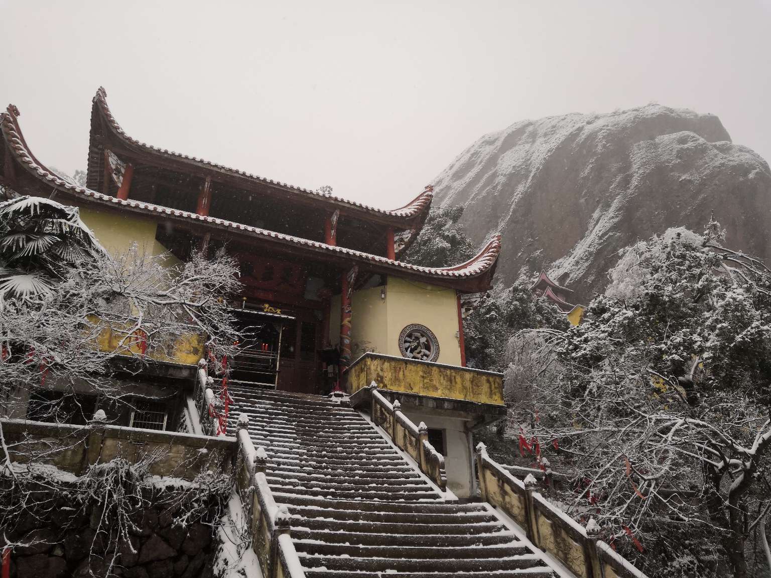 2018雪后的德胜岩